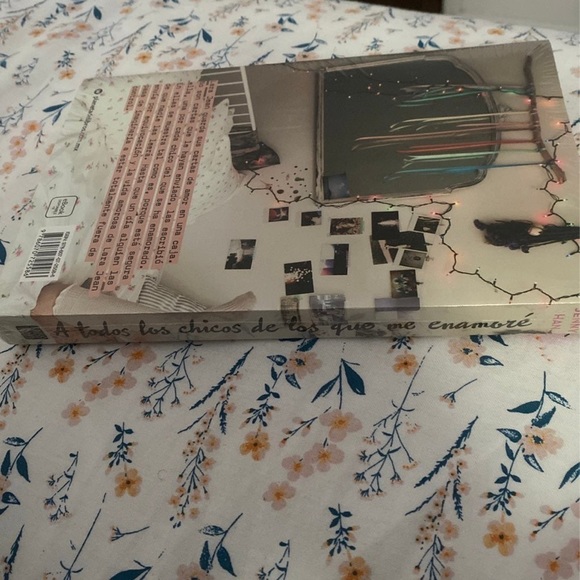 Book - Picture 2 of 4